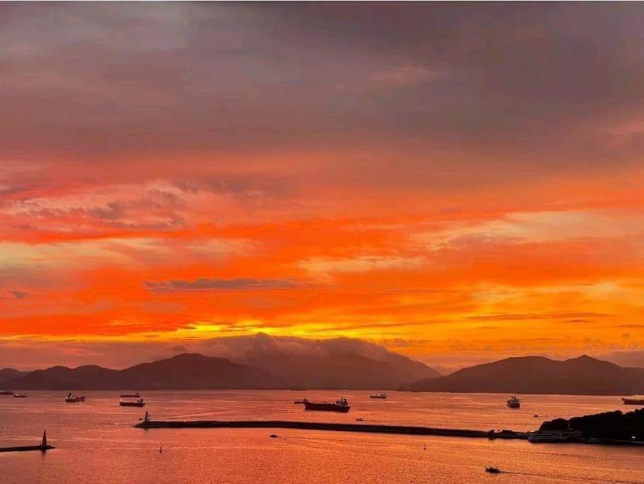 The Castle Ocean Suite Yeosu Buitenkant foto